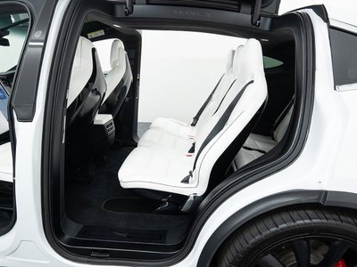 2017 Tesla MODEL X 缩略图 49