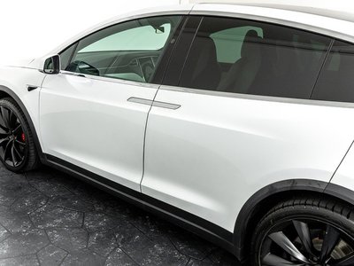 2017 Tesla MODEL X 缩略图 30