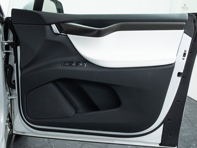 2017 Tesla MODEL X 缩略图 36