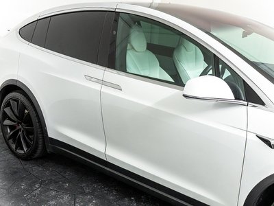 2017 Tesla MODEL X 缩略图 18