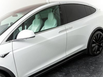 2017 Tesla MODEL X 缩略图 14