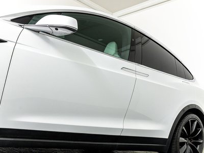 2017 Tesla MODEL X 缩略图 15