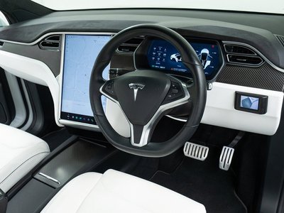 2017 Tesla MODEL X 缩略图 35