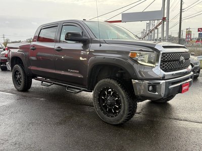 TOYOTA TUNDRA - 10
