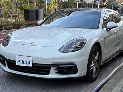 PORSCHE PANAMERA - 1