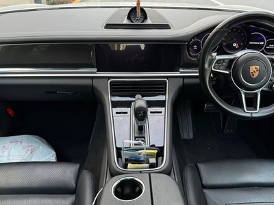 PORSCHE PANAMERA - 5