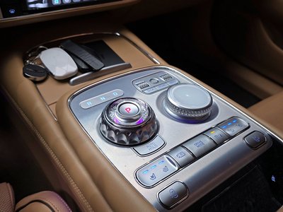 صورة 9 لـ 2022 Genesis G90 (RS4)