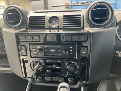 2024 LAND Rover DEFENDER — миниатюра 16