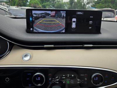 2021 Genesis GV70 — миниатюра 16