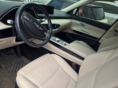 2021 Genesis GV70 — миниатюра 11