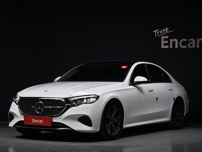 MERCEDES-BENZ E-CLASS - 1