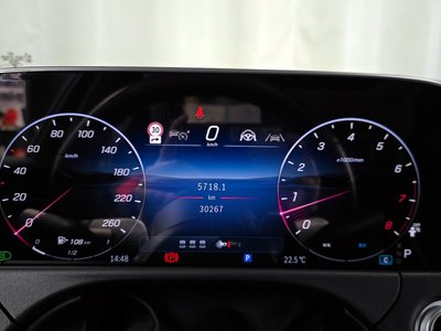 MERCEDES-BENZ E-CLASS - 8