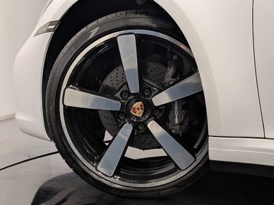 2020 Porsche 911 — миниатюра 11