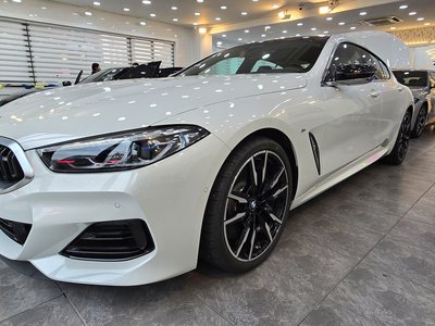 BMW 8 SERIES - 1