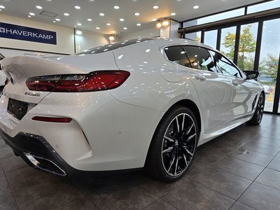 BMW 8 SERIES - 4
