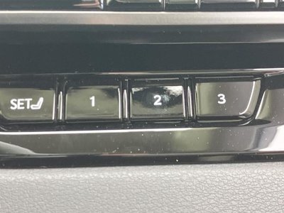 2023 Lexus RX thumbnail 36