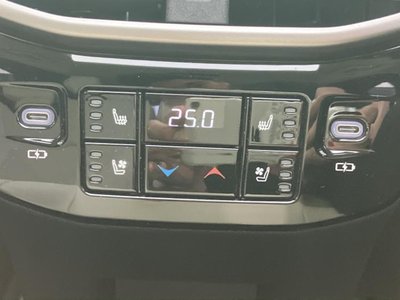 2023 Lexus RX thumbnail 37
