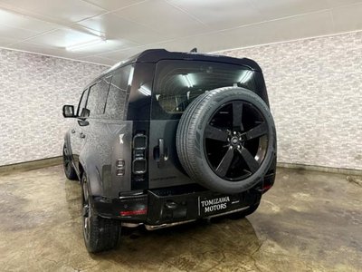 LAND ROVER DEFENDER - 7