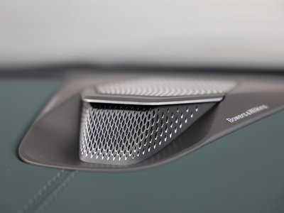 ASTON MARTIN VANTAGE - 10