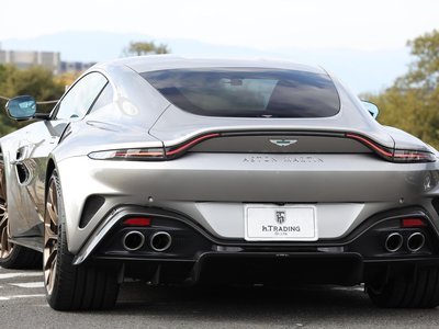 ASTON MARTIN VANTAGE - 2