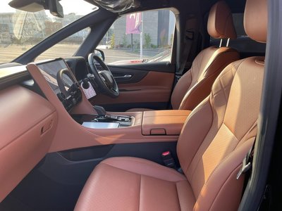 TOYOTA VELLFIRE - 3