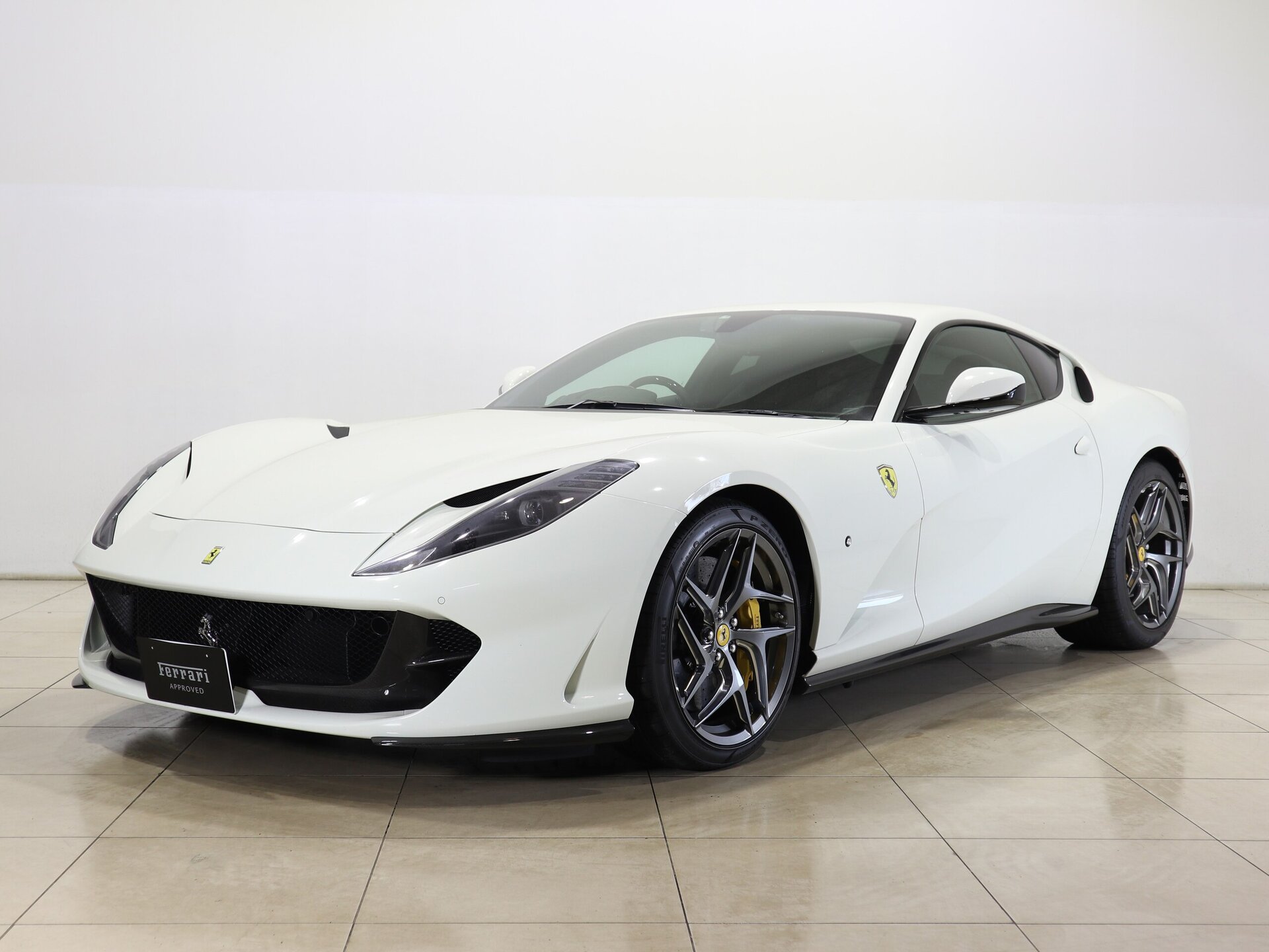 FERRARI 812 SUPERFAST - View 1