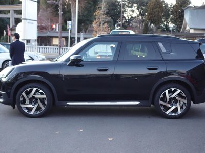 MINI MINI COUNTRYMAN - 10