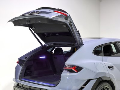 2025 Lamborghini URUS thumbnail 38