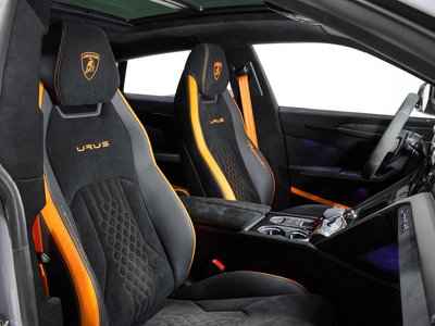2025 Lamborghini URUS thumbnail 48