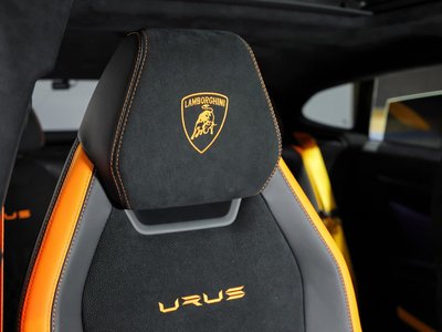 2025 Lamborghini URUS thumbnail 50