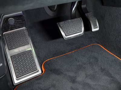 2025 Lamborghini URUS thumbnail 76