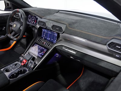 2025 Lamborghini URUS thumbnail 57