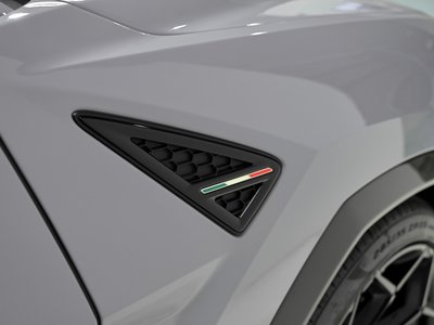 2025 Lamborghini URUS thumbnail 11
