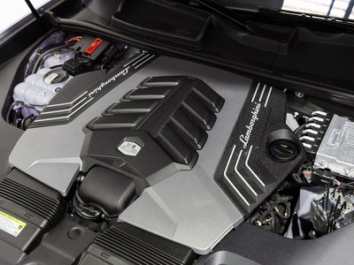 2025 Lamborghini URUS thumbnail 15