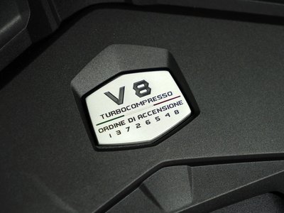 2025 Lamborghini URUS thumbnail 16