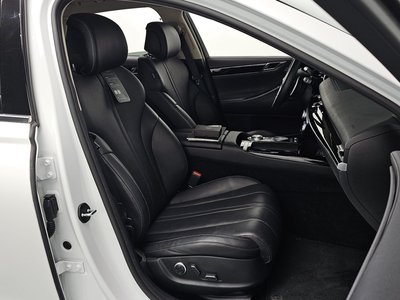 GENESIS G80 (RG3) - 10