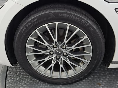 GENESIS G80 (RG3) - 6