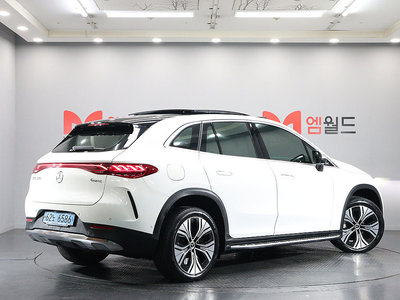 MERCEDES-BENZ EQE - 4