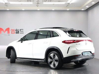 MERCEDES-BENZ EQE - 3