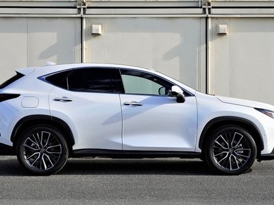 LEXUS NX - 9