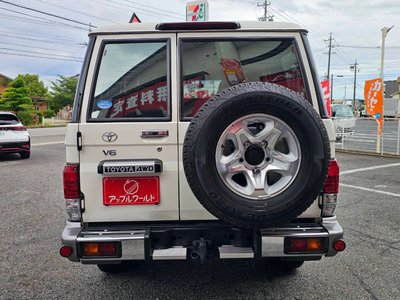صورة مصغرة 12 لـ 2015 Toyota LAND CRUISER 70