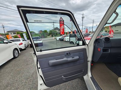 صورة مصغرة 53 لـ 2015 Toyota LAND CRUISER 70