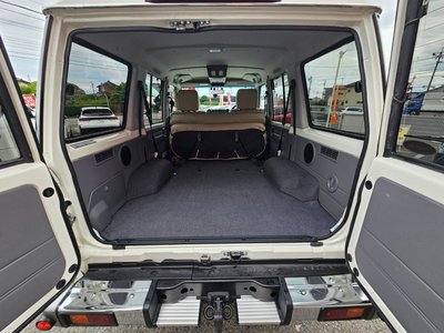 صورة مصغرة 38 لـ 2015 Toyota LAND CRUISER 70