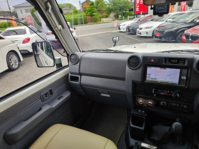 صورة مصغرة 33 لـ 2015 Toyota LAND CRUISER 70
