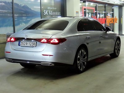 MERCEDES-BENZ E-CLASS - 5