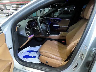 MERCEDES-BENZ E-CLASS - 10