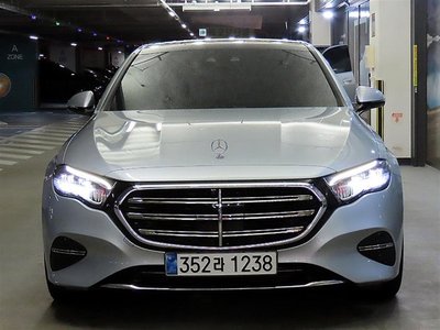 MERCEDES-BENZ E-CLASS - 2