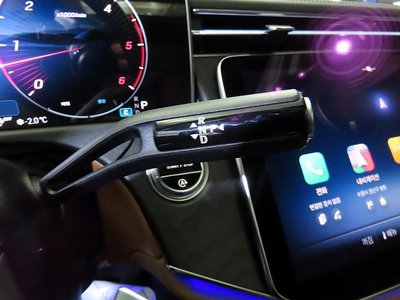 MERCEDES-BENZ E-CLASS - 9