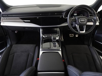 2021 AUDI Q8 thumbnail 12