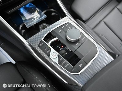 2025 BMW 3 SERIES 照片 9